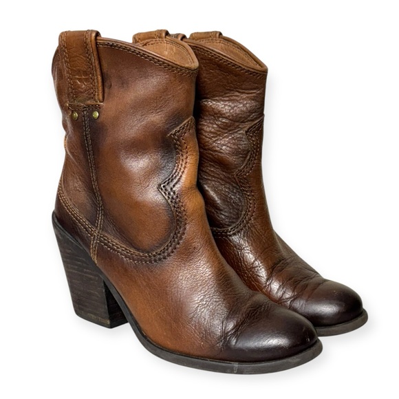 Women's Brown Leather Ankle Boots‎ - Picture 1 of 9
